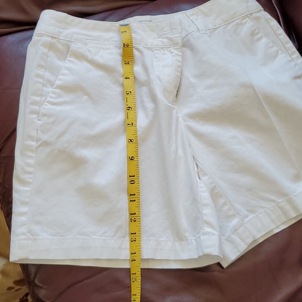 Loft, Women's, White Shorts, Sz. 2 - Picture 5 of 7